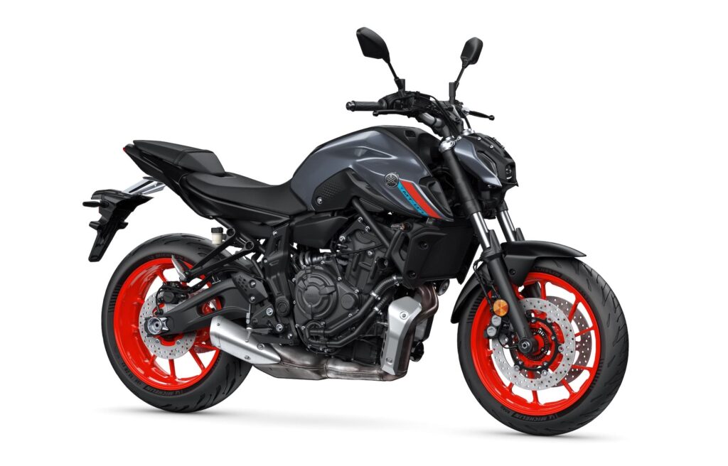 2021 Yamaha MT-07 noir et orange