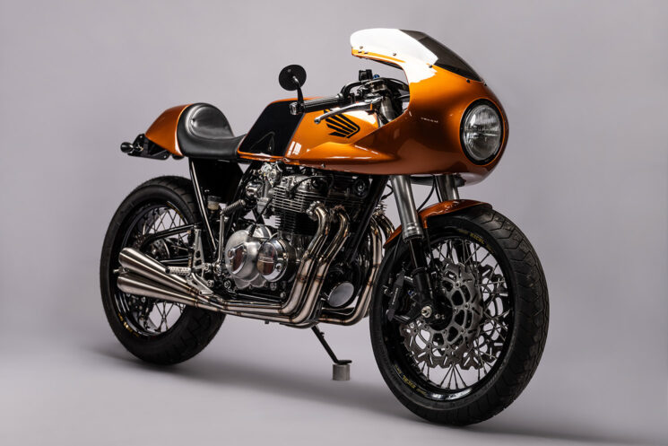 Honda CB400 Four café racer par MotoRelic