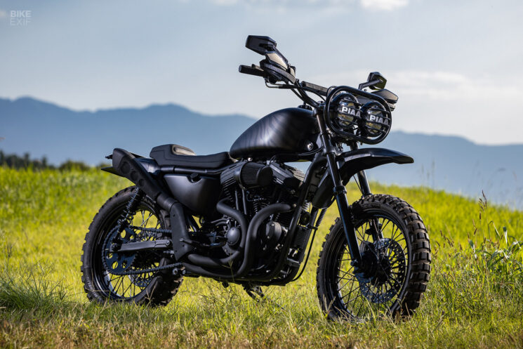 Scrambler Harley-Davidson Sportster 883 par Ruler Japan