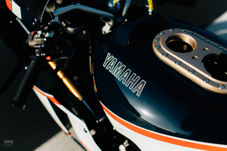 Yamaha RZV500R deux temps restomodé par Championship Cycles